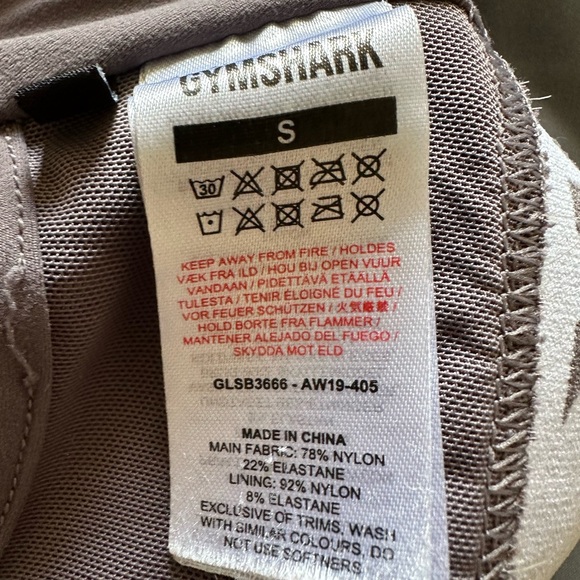 Gymshark Gray Elastic Band Stretch Mesh Back Athletic Sports Bra size Small EUC - Picture 6 of 7